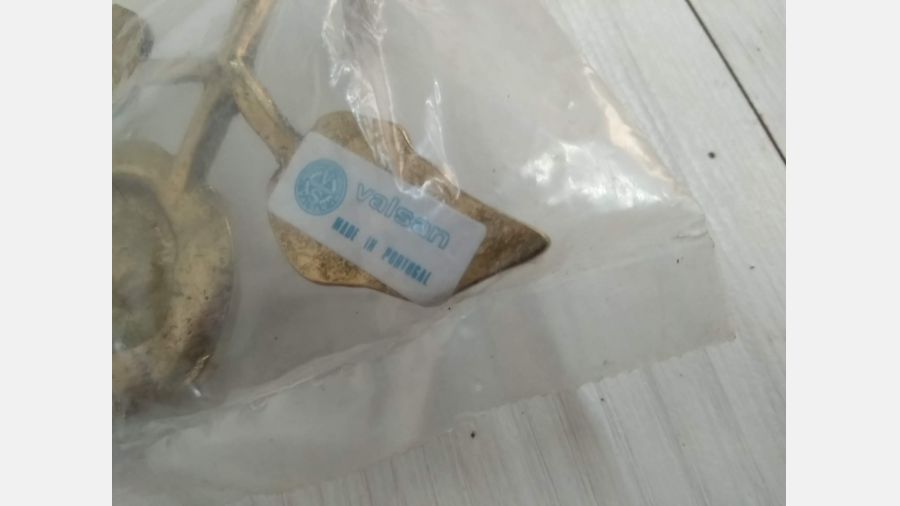 Antigos Cabides de Porta em Latão Novos