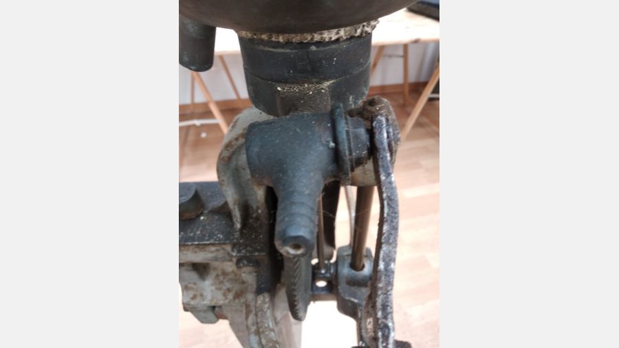 Máquina de lavagem de garrafas de vinho do século 19