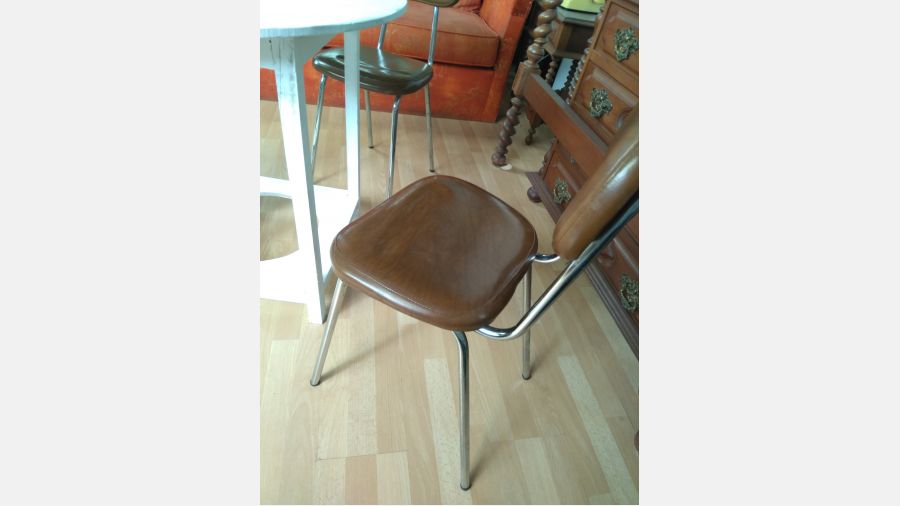 Mesa cozinha Redonda  + 3 cadeiras