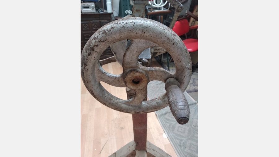 Máquina de lavagem de garrafas de vinho do século 19