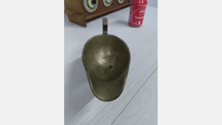 Molheira para servir azeite ou decoração