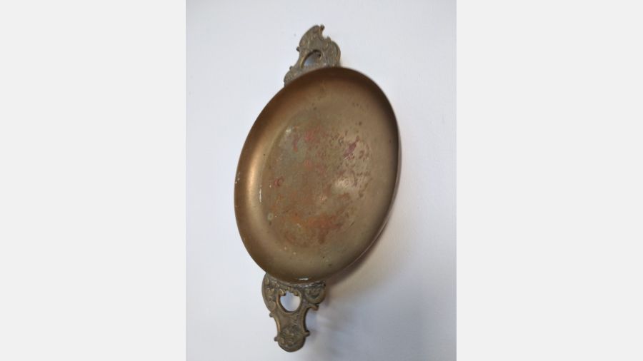 Prato decorativo em latão 