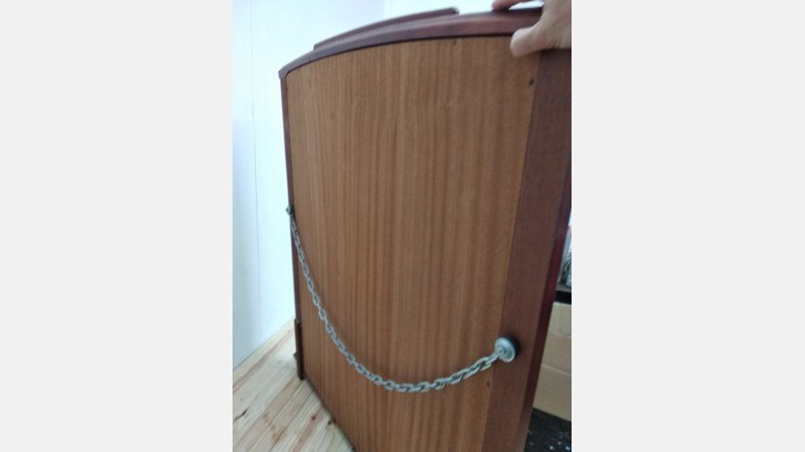 Espelho de parede em madeira nobre