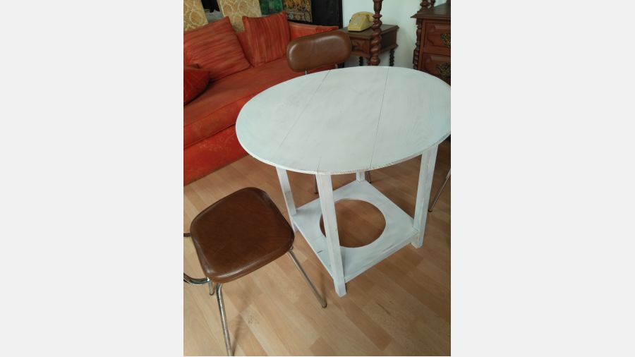 Mesa cozinha Redonda  + 3 cadeiras