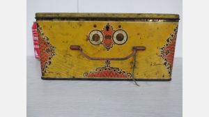 Caixa metálica antiga Portuguesa Vintage