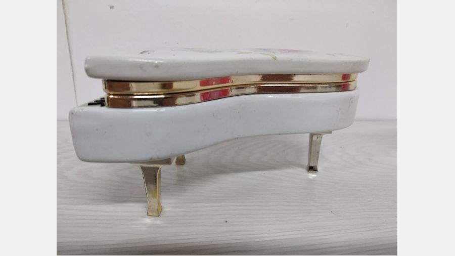 Piano em Cerâmica Guarda Joias