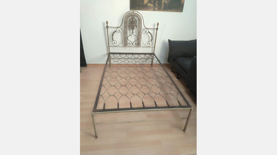 Cama em ferro Branca Vintage 108x185cm 