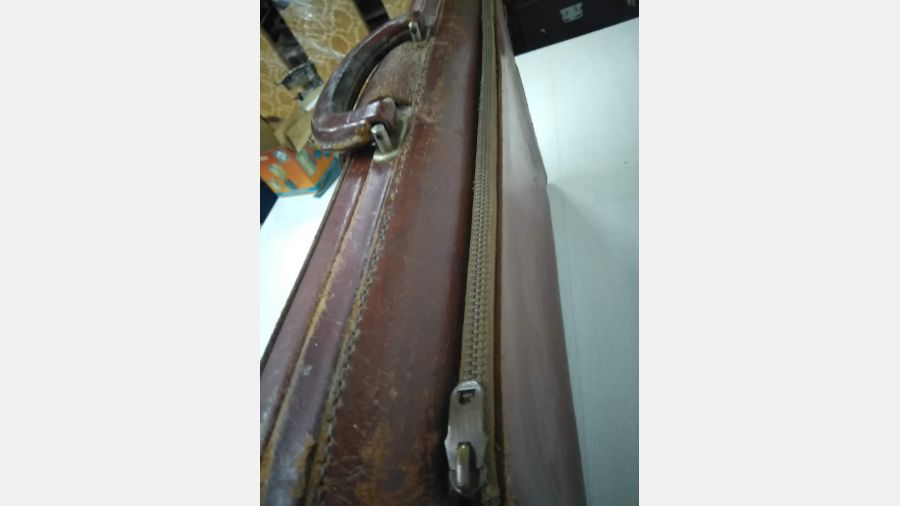 Pasta Mala Vintage de mão em couro pele