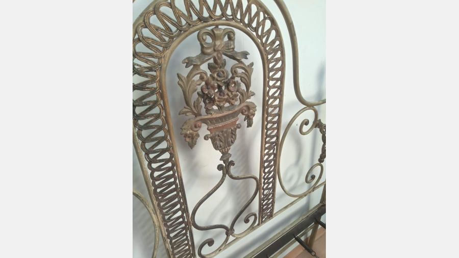 Cama em ferro Branca Vintage 108x185cm 