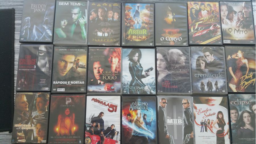 Pack de 56 filmes dvd originais bom preço 