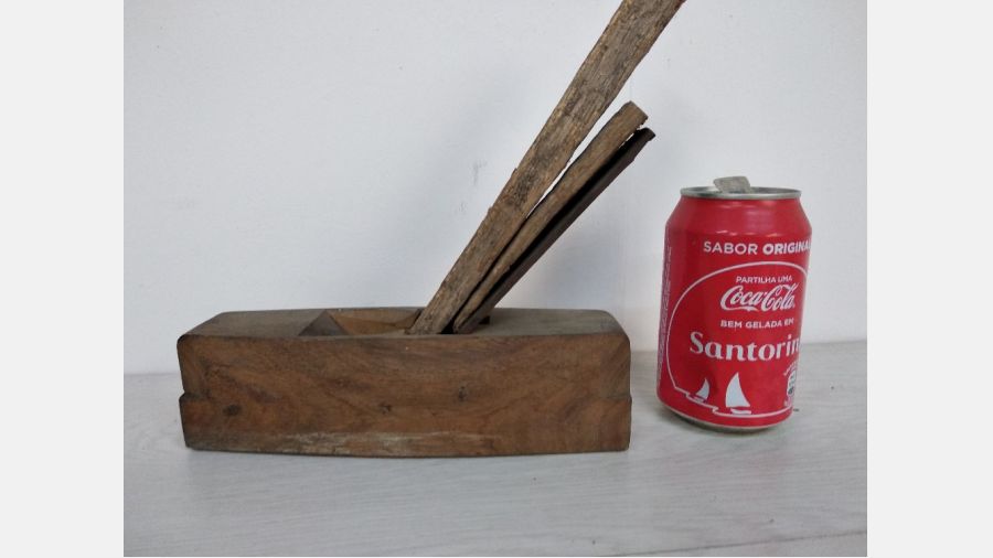 Plaina antiga vintage Peugeot