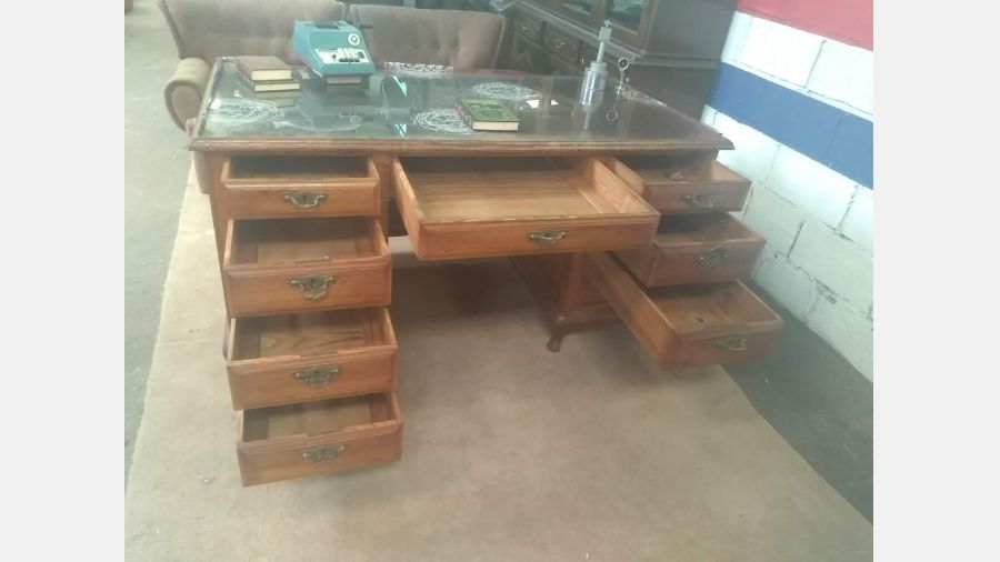 Secretária Vintage 100% Madeira 