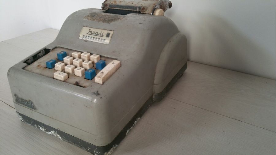 Máquina calcular muito antiga INZADI E57