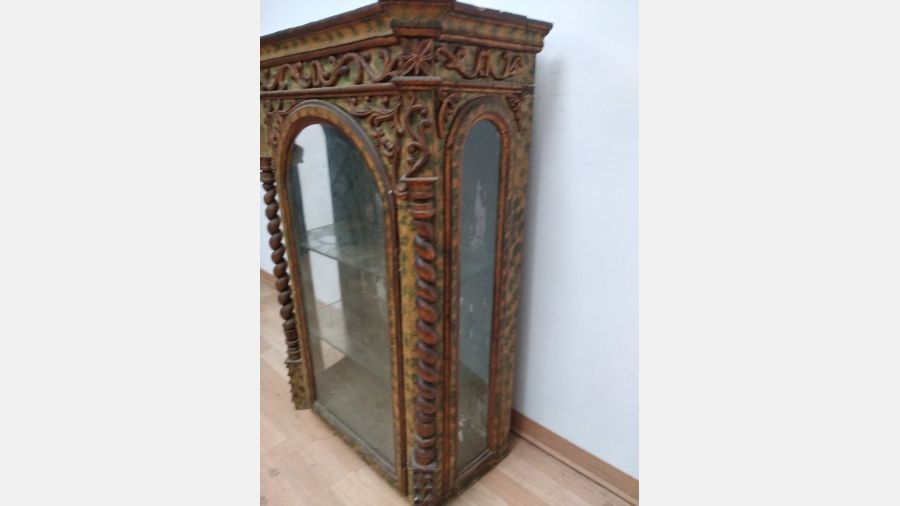 Oratório Vitrine antiga em talha dourada