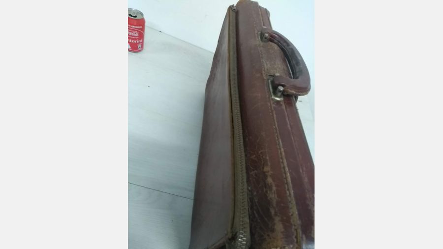 Pasta Mala Vintage de mão em couro pele