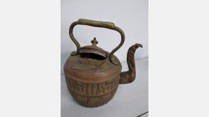 Bule jarra em cobre com cabeça de cobra